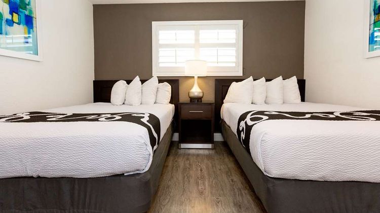 SureStay Hotel by BW Seaside Monterey Suite