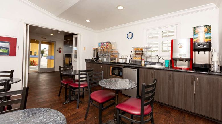 <b>SureStay Hotel by BW Seaside Monterey Restaurant</b>. Images powered by <a href="https://iceportal.shijigroup.com/" title="IcePortal" target="_blank">IcePortal</a>.