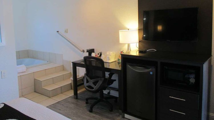 SureStay Hotel by BW Seaside Monterey Suite