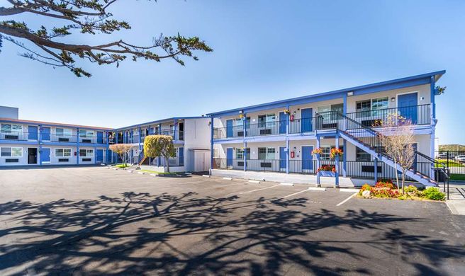 SureStay Hotel by BW Seaside Monterey Exterior