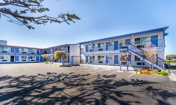SureStay Hotel by BW Seaside Monterey