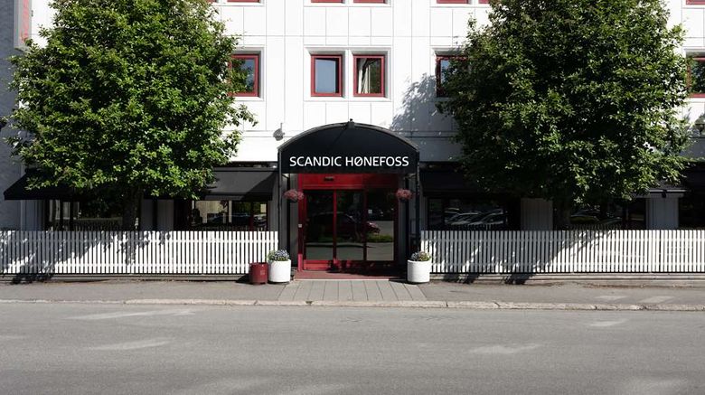 <b>Scandic Honefoss Exterior</b>. Images powered by <a href="https://iceportal.shijigroup.com/" title="IcePortal" target="_blank">IcePortal</a>.