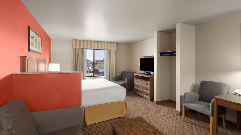 <b>Baymont Inn & Suites by Wyndham Sturgis Suite</b>. Images powered by <a href="https://iceportal.shijigroup.com/" title="IcePortal" target="_blank">IcePortal</a>.