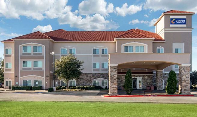 Comfort Inn & Suites Cedar Hill Exterior