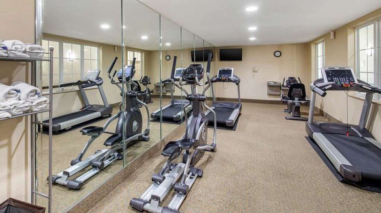<b>Comfort Inn & Suites Cedar Hill Health</b>. Images powered by <a href="https://iceportal.shijigroup.com/" title="IcePortal" target="_blank">IcePortal</a>.