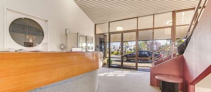 Rockhampton Riverside Central Hotel Lobby