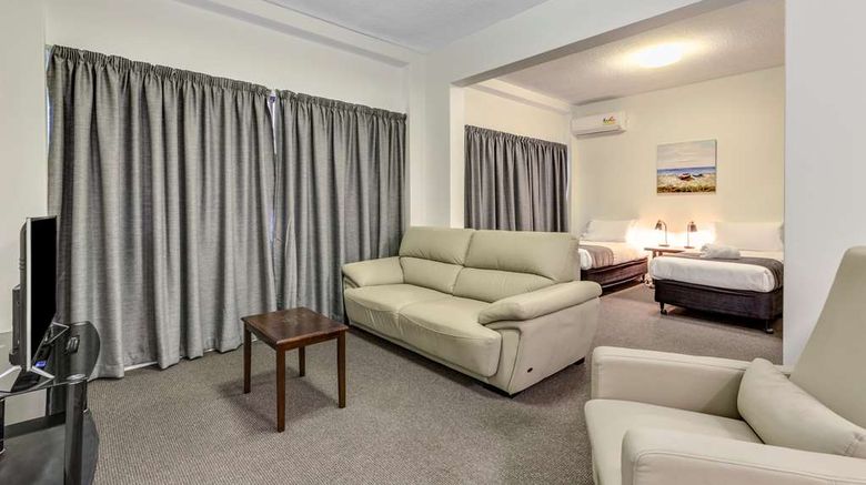 <b>Rockhampton Riverside Central Hotel Restaurant</b>. Images powered by <a href="https://iceportal.shijigroup.com/" title="IcePortal" target="_blank">IcePortal</a>.