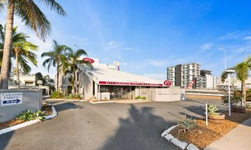 Rockhampton Riverside Central Hotel