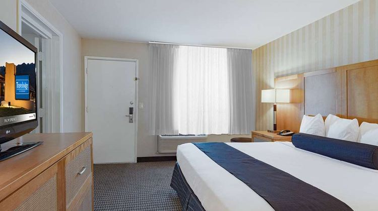 Travelodge by Wyndham Palm Springs Room