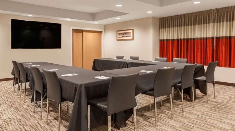 Microtel Inn/Stes by Wyndham Oyster Bay Meeting