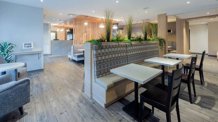 Microtel Inn/Stes by Wyndham Oyster Bay Restaurant