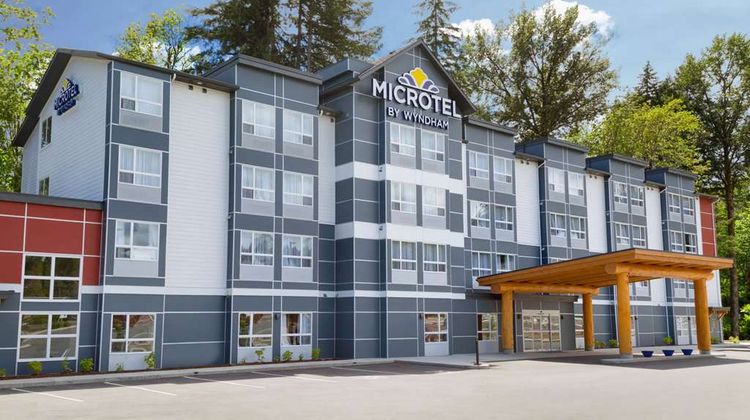 Microtel Inn/Stes by Wyndham Oyster Bay Exterior