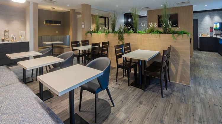 Microtel Inn/Stes by Wyndham Oyster Bay Restaurant