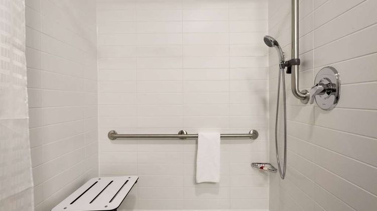 Microtel Inn/Stes by Wyndham Oyster Bay Room