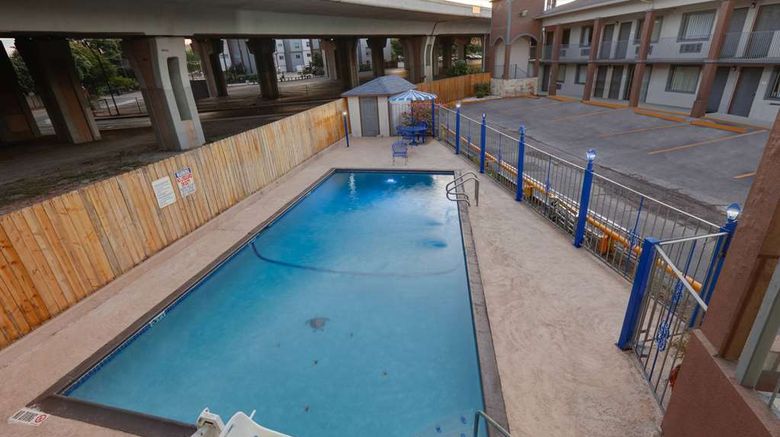 <b>Super 8 San Antonio Pearl Dstr Pool</b>. Images powered by <a href="https://iceportal.shijigroup.com/" title="IcePortal" target="_blank">IcePortal</a>.