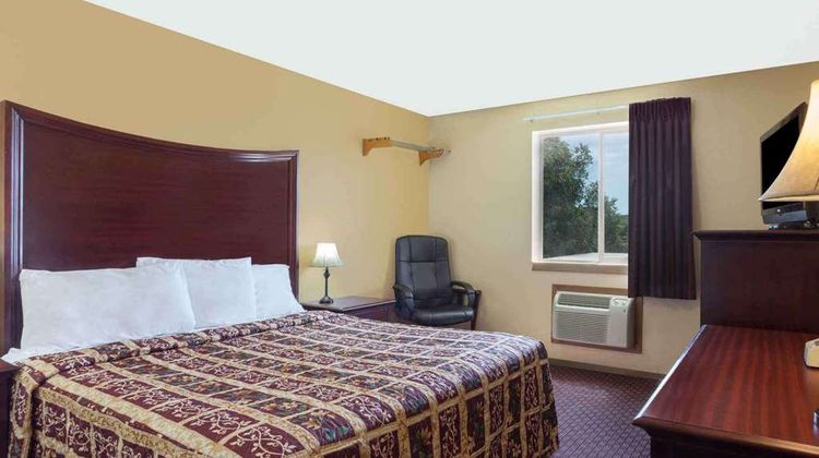 Super 8 by Wyndham Lewiston Room