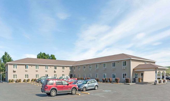 Super 8 by Wyndham Lewiston Exterior