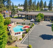 Red Lion Inn & Stes Deschutes River-Bend Exterior