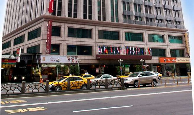 Cosmos Hotel Exterior