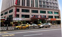 Cosmos Hotel