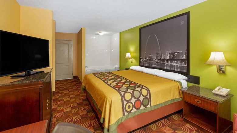 <b>Super 8 by Wyndham Lake of The Ozarks Room</b>. Images powered by <a href="https://iceportal.shijigroup.com/" title="IcePortal" target="_blank">IcePortal</a>.