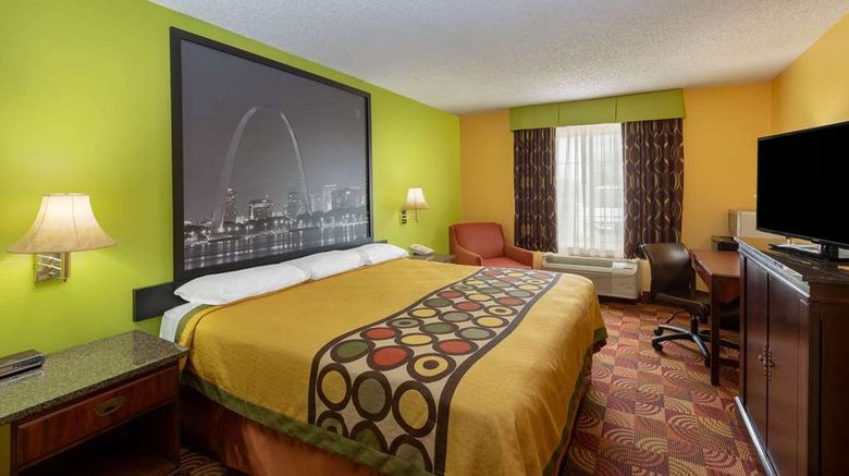 <b>Super 8 by Wyndham Lake of The Ozarks Room</b>. Images powered by <a href="https://iceportal.shijigroup.com/" title="IcePortal" target="_blank">IcePortal</a>.