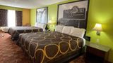Super 8 by Wyndham Lake of The Ozarks Room