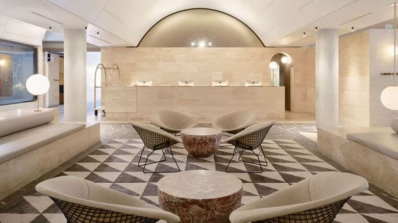<b>The Calile Hotel Brisbane Lobby</b>. Images powered by <a href="https://iceportal.shijigroup.com/" title="IcePortal" target="_blank">IcePortal</a>.