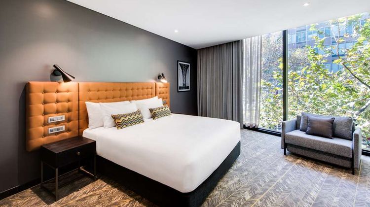 Vibe Hotel North Sydney Room