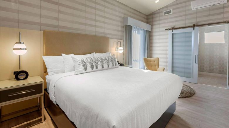 <b>Bluestem Hotel, an Ascend Collection Room</b>. Images powered by <a href="https://iceportal.shijigroup.com/" title="IcePortal" target="_blank">IcePortal</a>.