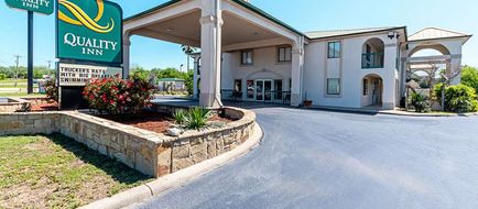 Quality Inn Three Rivers Exterior