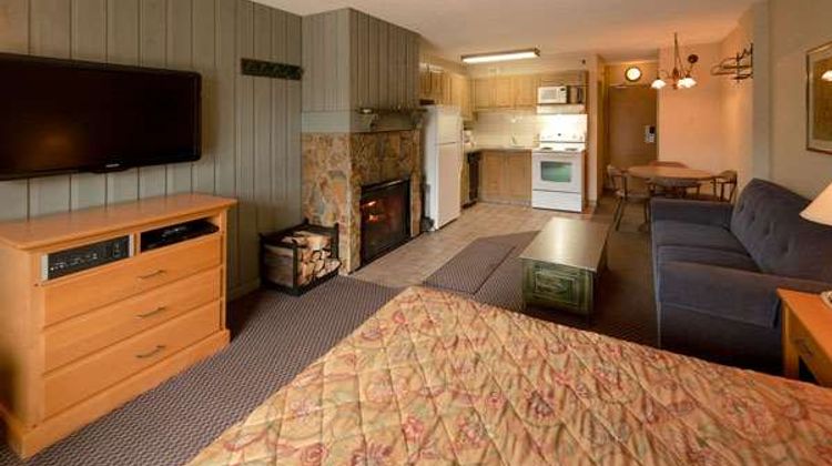 Douglas Fir Resort & Chalets Suite
