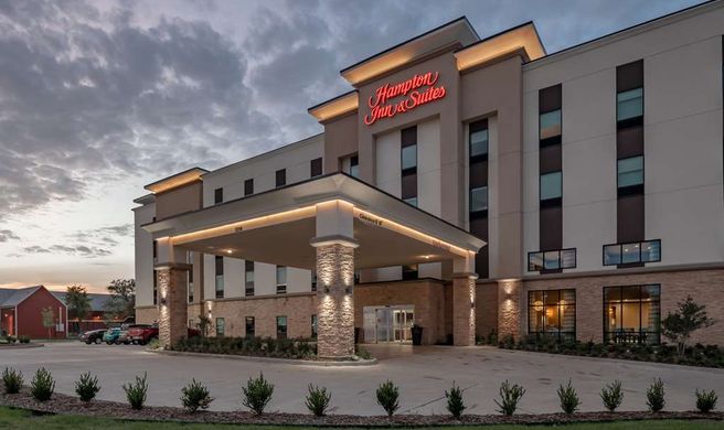 Hampton Inn & Suites Dallas/Plano Exterior