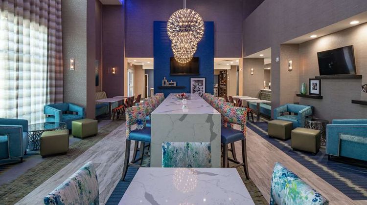 Hampton Inn & Suites Dallas/Plano Lobby