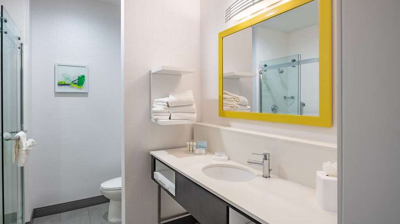 <b>Hampton Inn & Suites Dallas/Plano Room</b>. Images powered by <a href="https://iceportal.shijigroup.com/" title="IcePortal" target="_blank">IcePortal</a>.