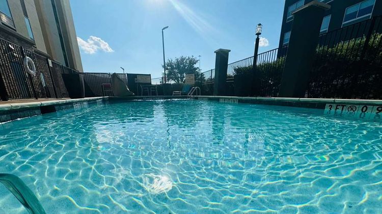 Hampton Inn & Suites Dallas/Plano Pool