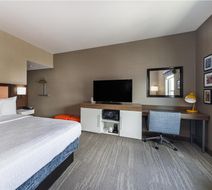 Hampton Inn and Suites Logan Room