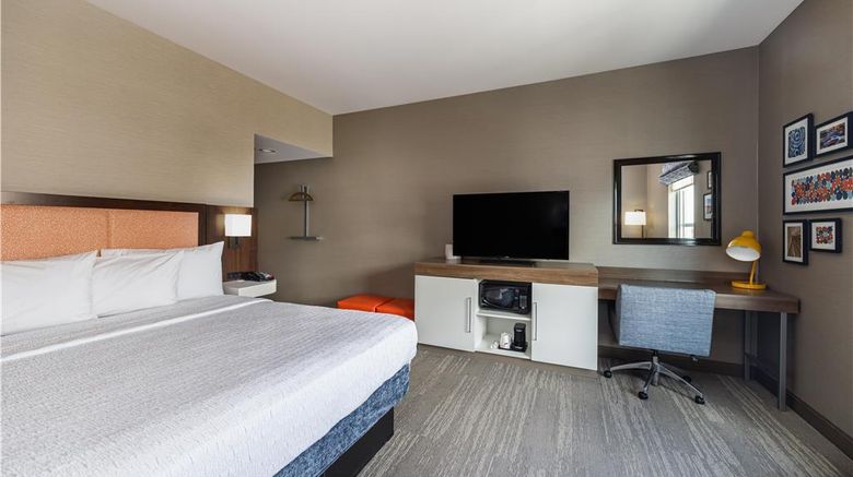 <b>Hampton Inn and Suites Logan Room</b>. Images powered by <a href="https://iceportal.shijigroup.com/" title="IcePortal" target="_blank">IcePortal</a>.