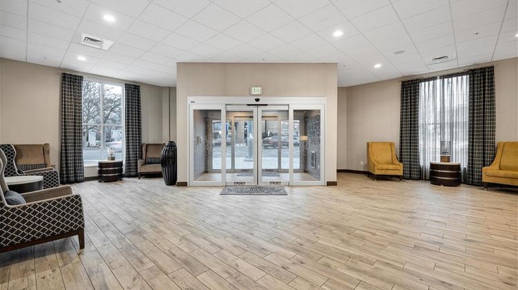 Hampton Inn and Suites Logan Lobby