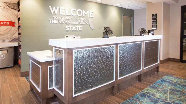 <b>Hampton Inn Arvin Tejon Ranch Lobby</b>. Images powered by <a href="https://iceportal.shijigroup.com/" title="IcePortal" target="_blank">IcePortal</a>.