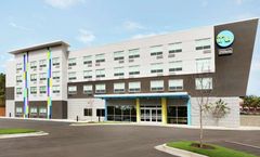 Tru by Hilton Harbison/Columbia