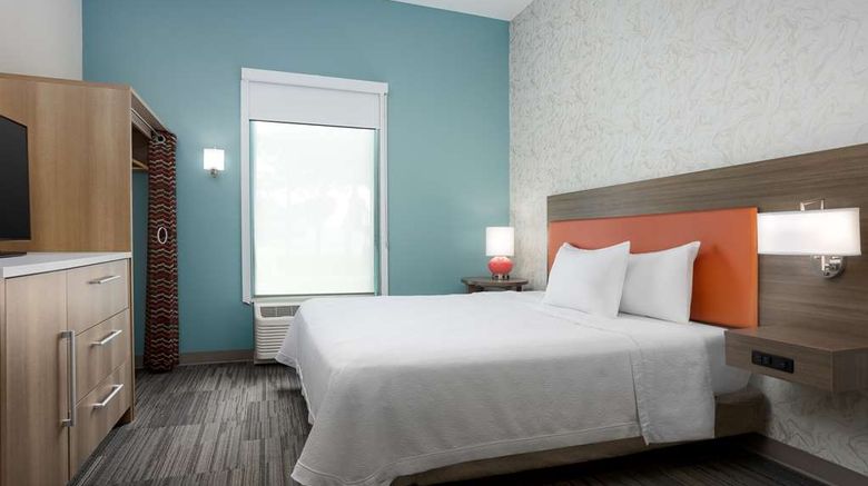 <b>Home2 Suites by Hilton Clermont Room</b>. Images powered by <a href="https://iceportal.shijigroup.com/" title="IcePortal" target="_blank">IcePortal</a>.