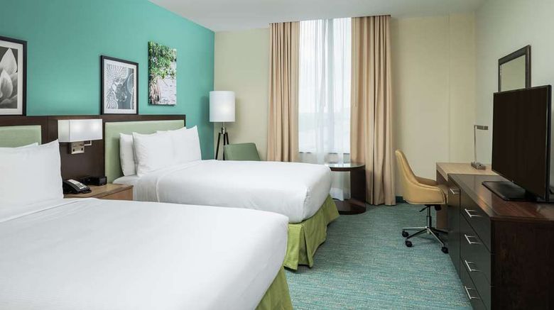 <b>DoubleTree by Hilton Miami Doral Room</b>. Images powered by <a href="https://iceportal.shijigroup.com/" title="IcePortal" target="_blank">IcePortal</a>.