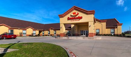 Econo Lodge Inn & Suites Exterior