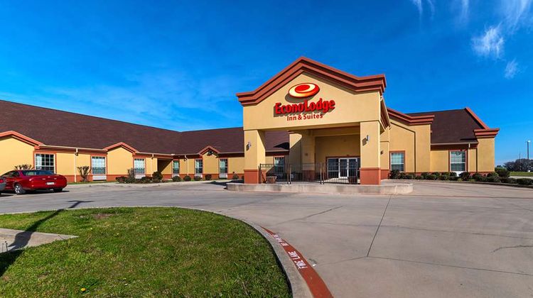 Econo Lodge Inn & Suites Exterior