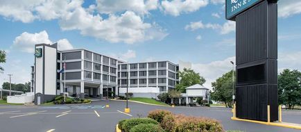 Quality Inn & Conference Center Exterior
