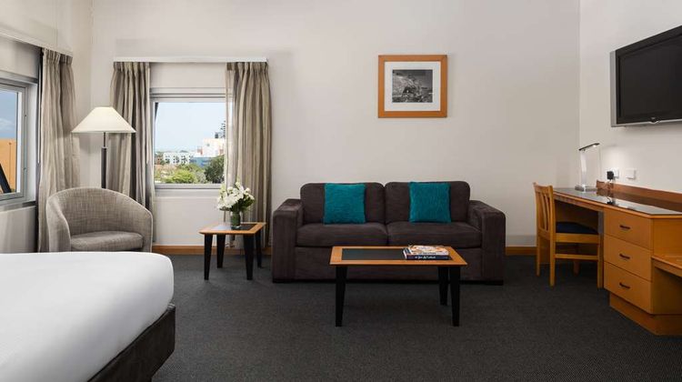 Rydges Darwin Central Suite