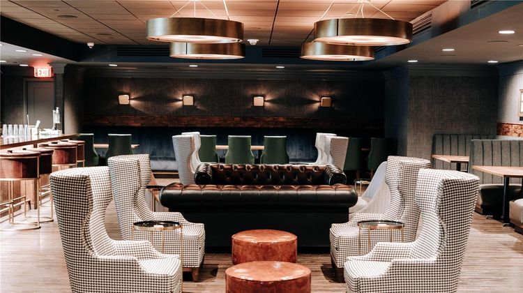 Galt House Hotel, A Trademark Coll Hotel Restaurant