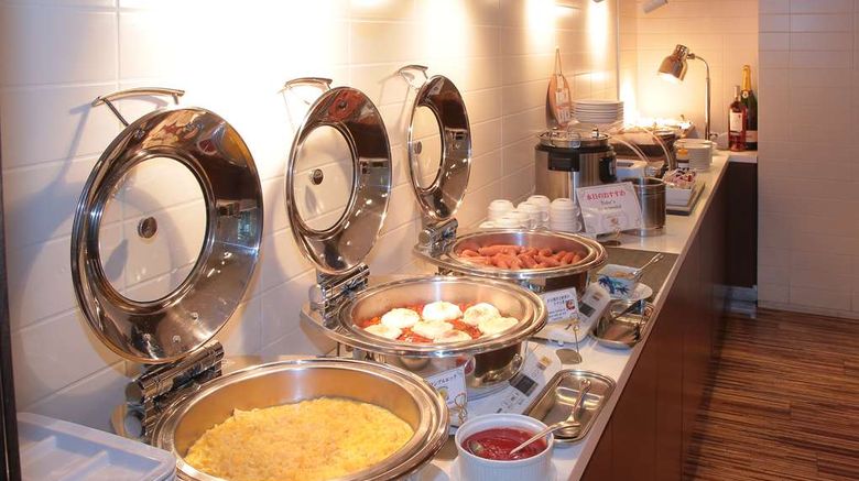<b>Akihabara Washington Hotel Restaurant</b>. Images powered by <a href="https://iceportal.shijigroup.com/" title="IcePortal" target="_blank">IcePortal</a>.