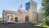 Baymont Inn and Sts by Wyndham Mukwonago Exterior